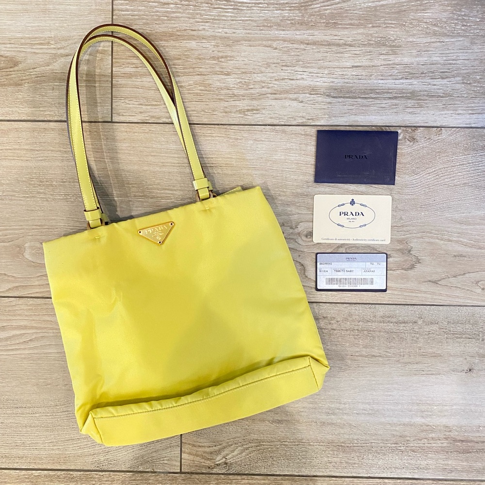 PRADA Tessudo Basic Bag